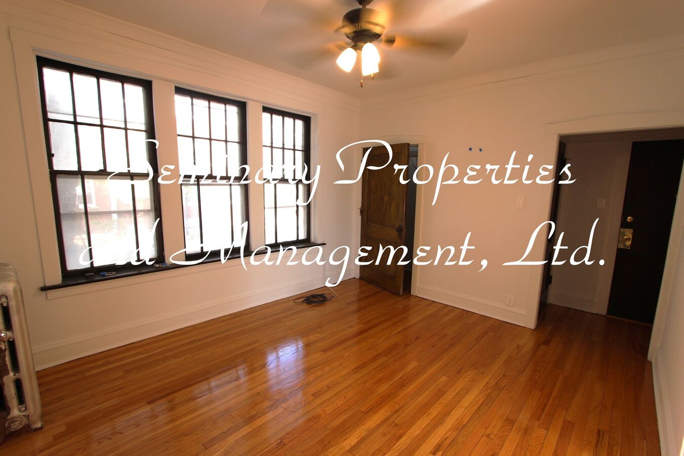 Photo - 2305-11 W Wilson