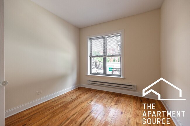 Photo - 957 W Cornelia Ave Unit 957 West Cornelia Avenue