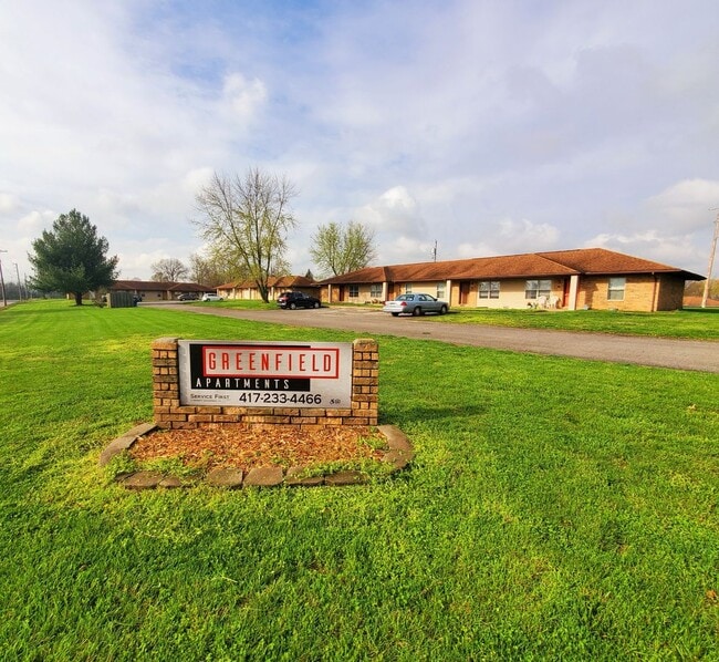 Building Photo - Greenfield Apartments Unit 2