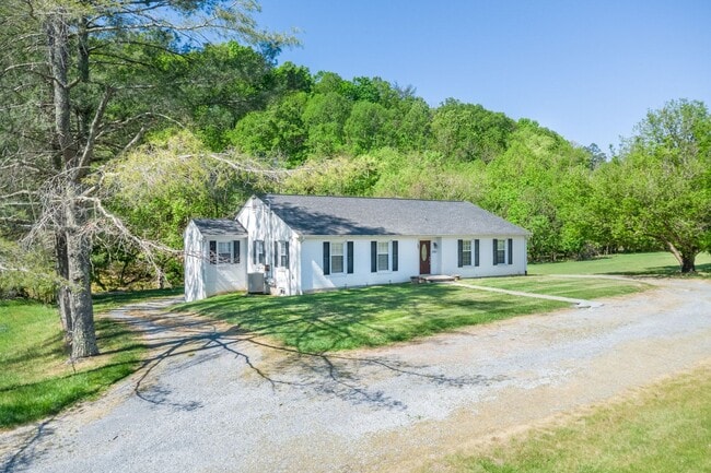 Photo - Rutrough Road Unit 3