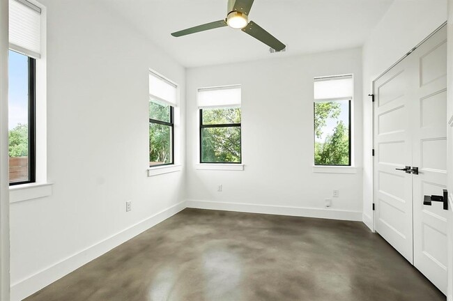 Photo - 1104 Marcy St Unit B