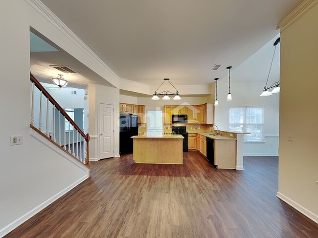 Photo - 406 Glencrest Dr