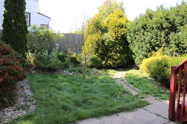 Photo - 2621 S Howell Ave Unit 2621