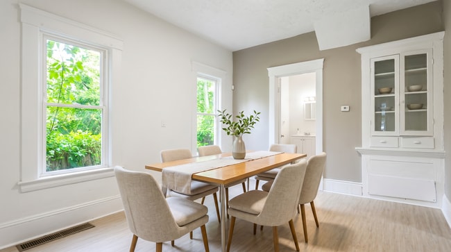 Photo - 853 E 155th St