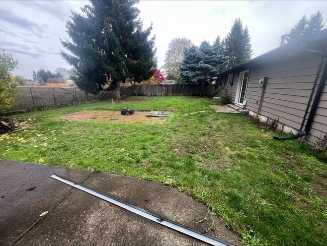 Photo - Charming home in a great neighborhood