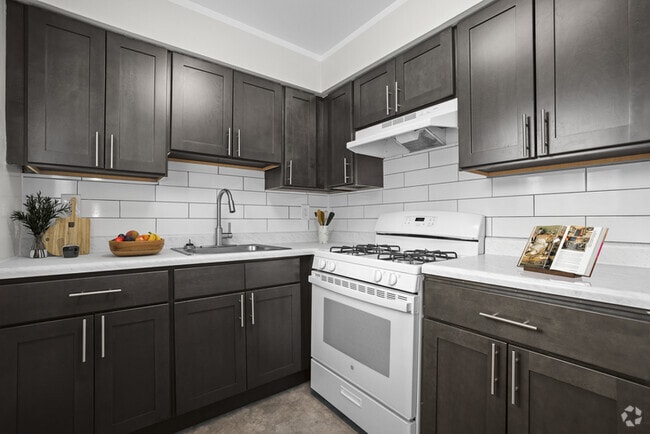 Building Photo - Brookfield Gardens Rental