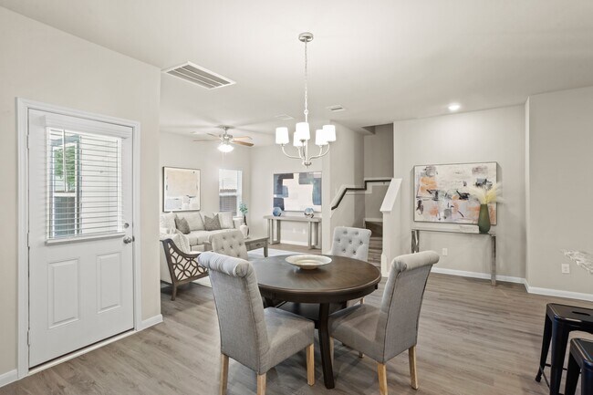 Photo - 3510 Lazy J Dr