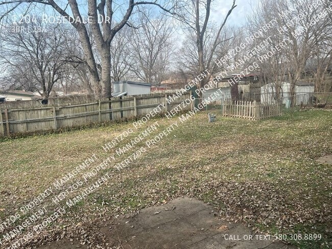 Photo - 1204 Rosedale Dr