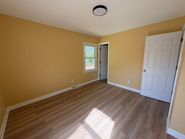 Photo - Adorable 3 Bedroom Home!!