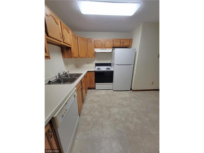 Photo - 855 Highview Dr