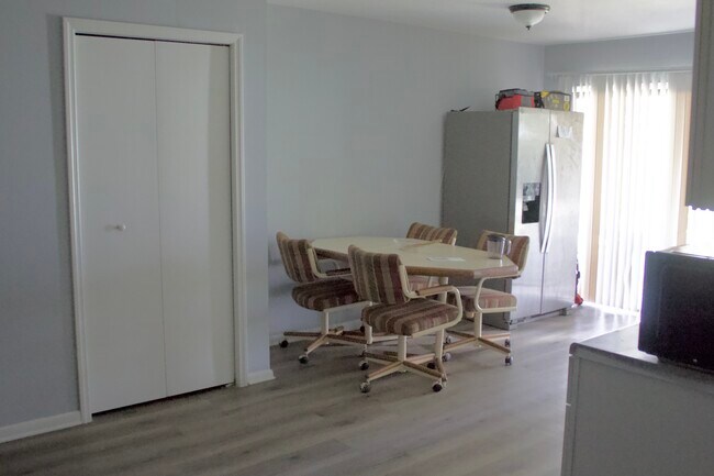 Photo - 5326 E Whiteway Dr Unidad 5326