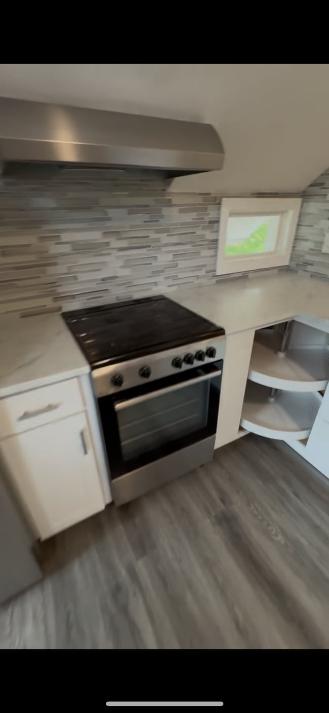 Photo - 40 Metropolitan Ave