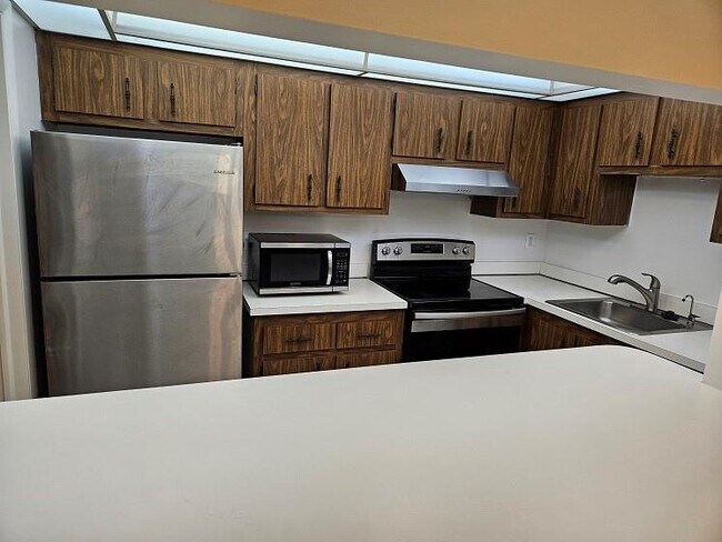 Photo - 4158 Inverrary Dr Unit 106