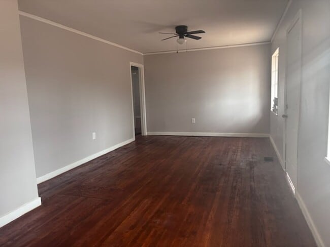 Photo - 245 Sykes Rd