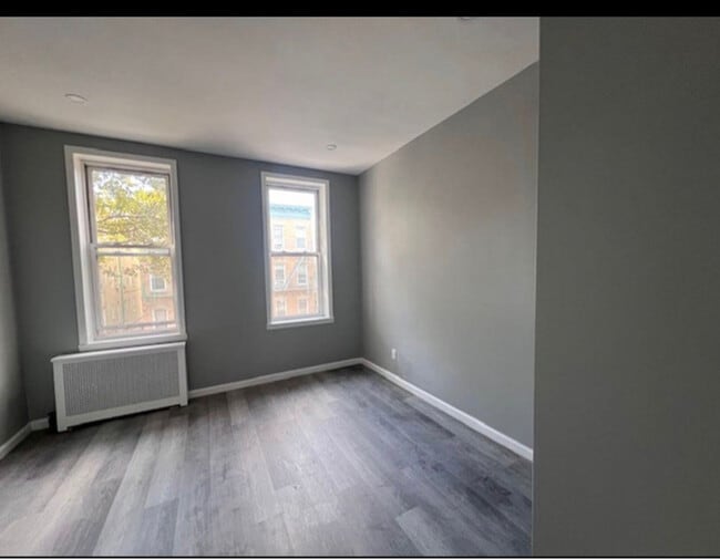 Photo - 2448 86th St