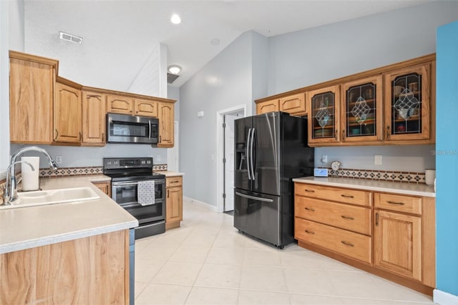 Photo - 6507 61st Dr E