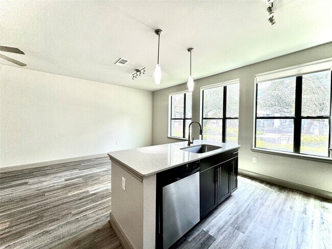 Photo - 3788 Richmond Ave. Unit 1233