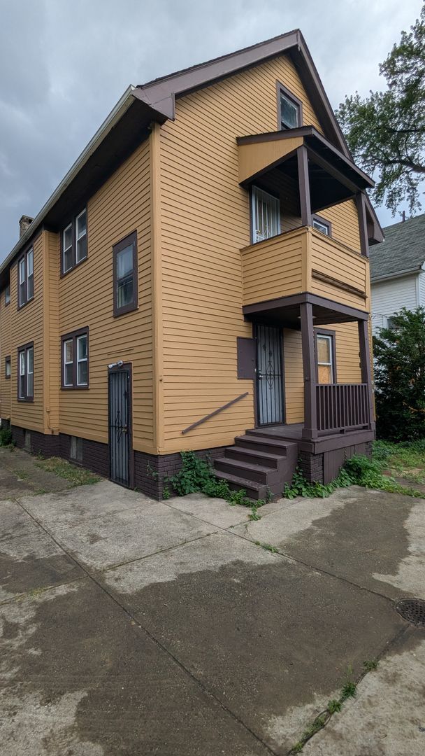 12521-12523 Locke Ave