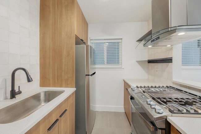 Building Photo - 7929 Gault St Unit 108