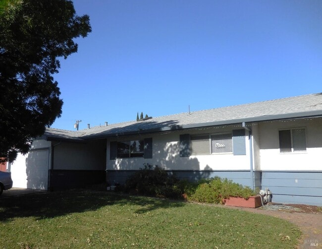 Photo - 287 Camellia St