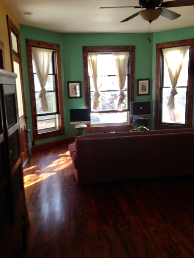 Photo - 908 W 3rd St