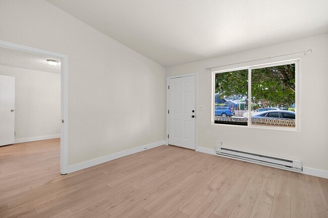 417 22nd St SE Unit A