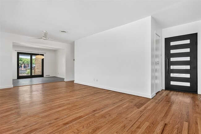Photo - 2223 Forest Oaks Dr