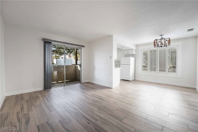 Photo - 7300 W Pirates Cove Rd Unidad 1005