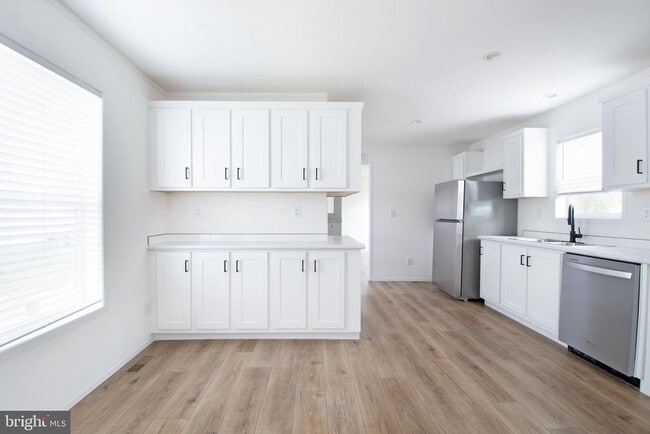 Photo - 11304 5th St