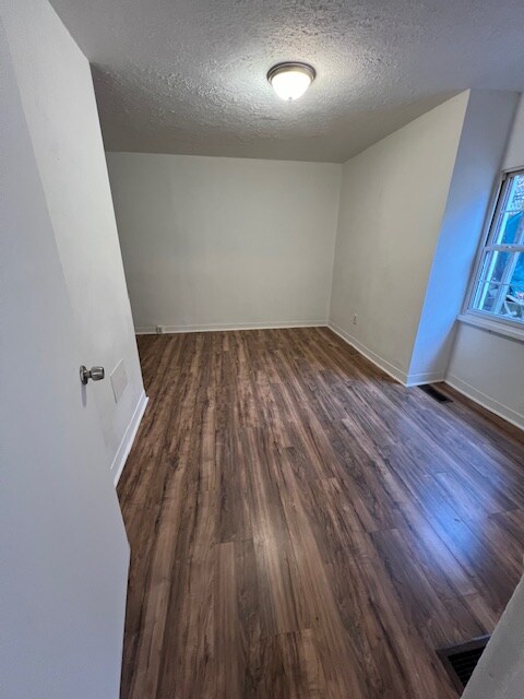 Photo - 616 Evergreen Ave Unit 3