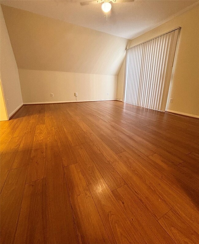 Photo - 2727 Briarhurst Dr Unidad 21