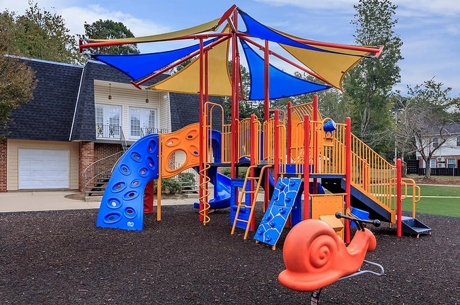 Photo - The Oaks at Commerce