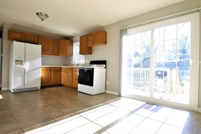 Building Photo - Gorgeous 3 bedroom / 1.5 Bath Home