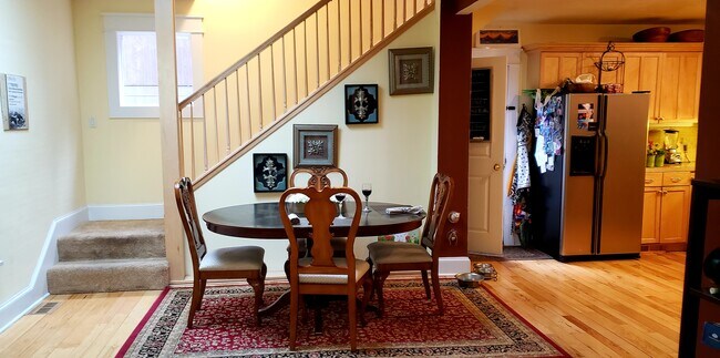 Open floor plan with hardwood floors - 100 Canon Park