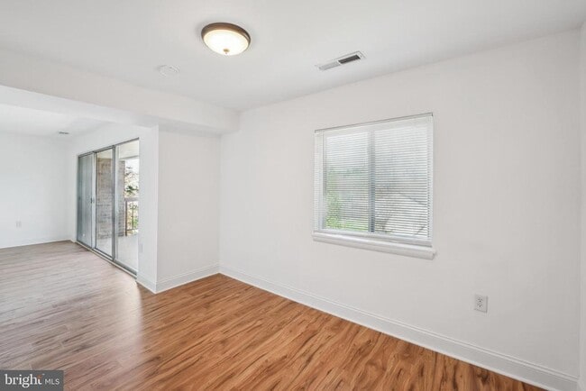 Photo - 18808 Walkers Choice Rd Unit 4