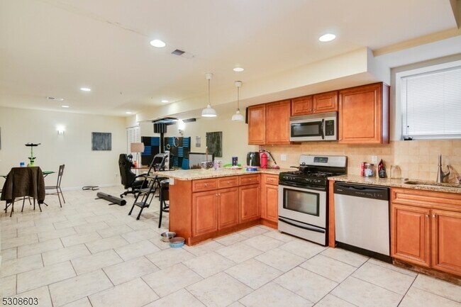 Photo - 6500 Madison St Unit 1