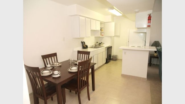 Photo - Villa Nueva Apartments