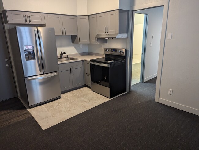 Photo - 207 3rd St S