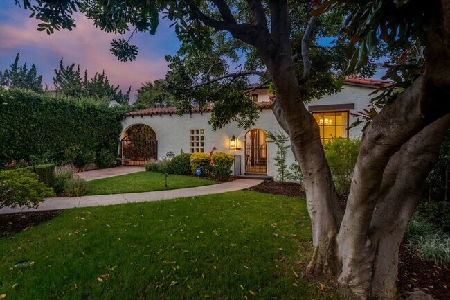 4380 Beulah Dr