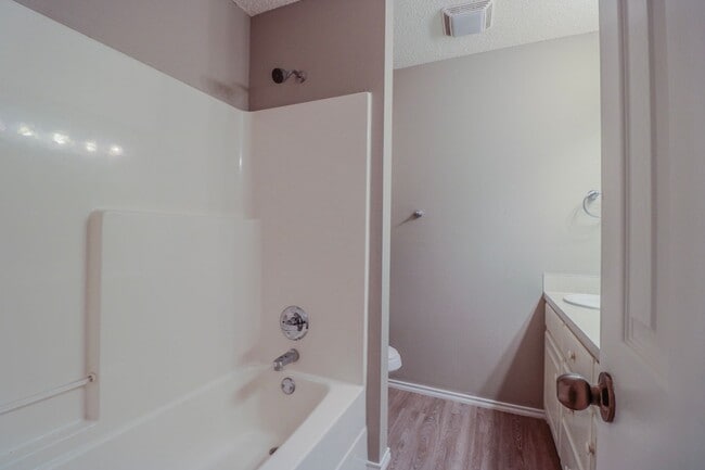 Photo - 2407 87th St Unidad B