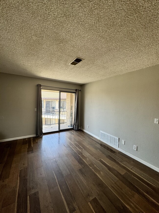 Photo - 1190 Ramar Rd