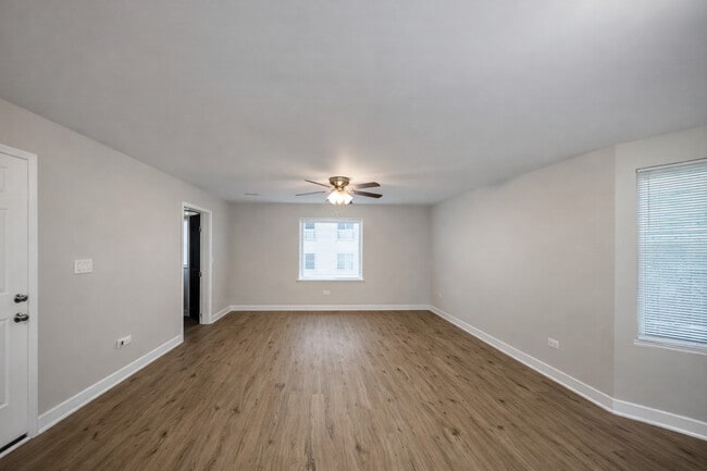 Photo - 146 S 9th Ave