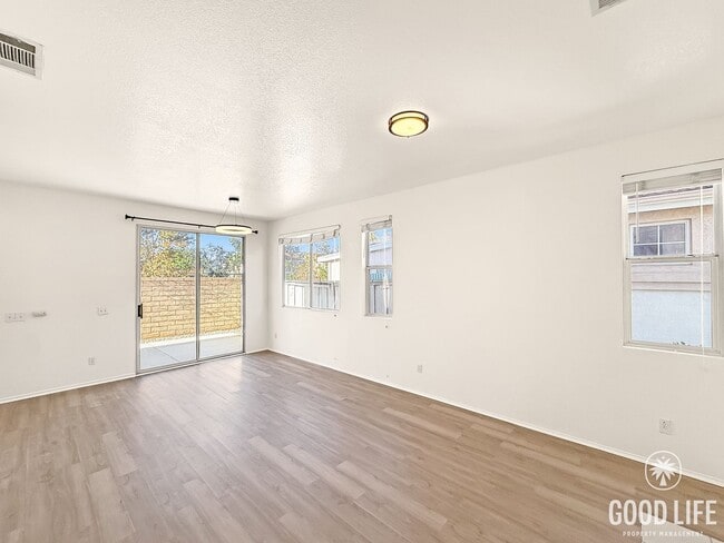 Photo - Beautiful 3B/2.5BA Home in Mira Mesa for Rent!