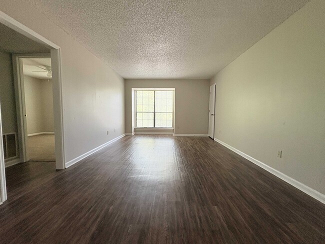Photo - 1663 Kay Ave