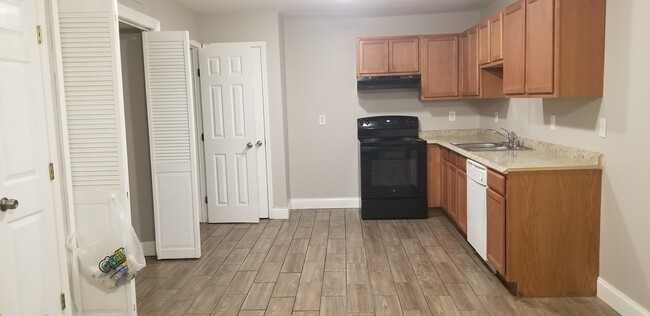 Building Photo - 3673 Martinique Ave Unit C Rental