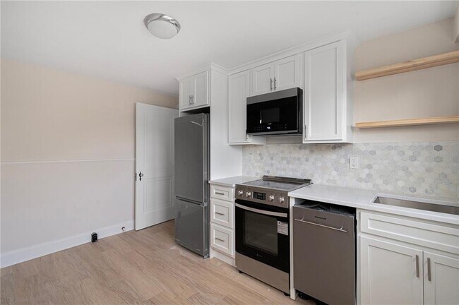 Photo - 118 Ruggles Ave Unit 202