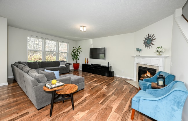 Photo - 4816 Lake View Dr