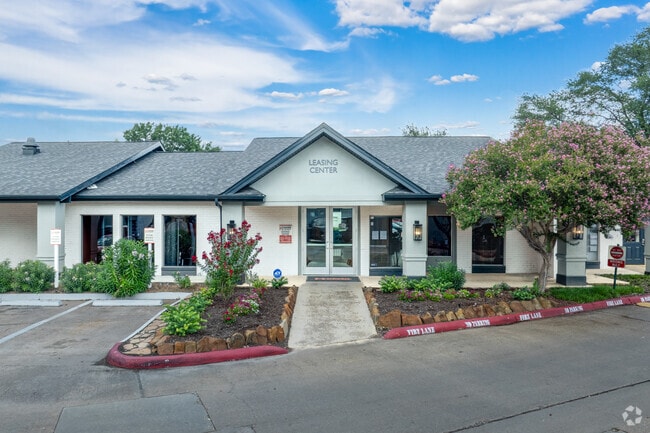 Leasing Center - Haven at Briargrove