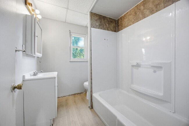 Photo - 3032 Merwyn Ave Unit Floor 2