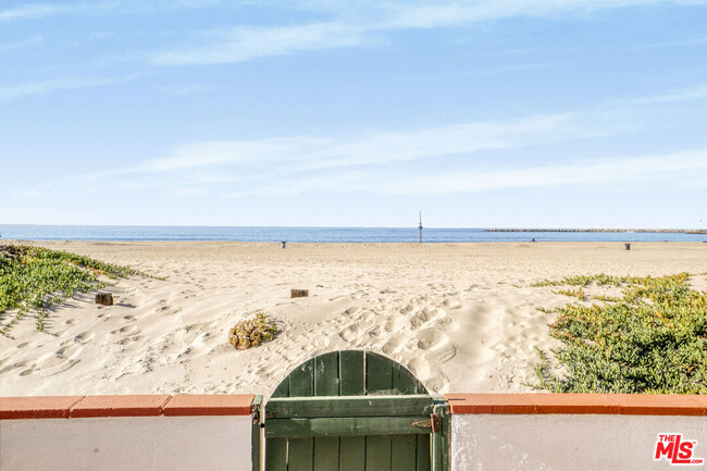 Photo - 6601 Ocean Front Walk House